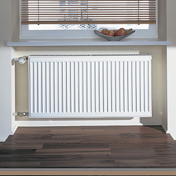 Kermi Therm X2 V-Profil Тип 10 FTV 61.500.1600. Радиатор профильный ,  высота - 500, длина - 1600, глубина - 61. Подключение - Нижнее. Сторона подключения - правая. С термовентилем. Ral 9016. Тепловая мощность 1003 Вт Kermi Therm X2 V-Profil Тип 10 FTV 61.500.1600. Радиатор профильный ,  высота - 500, длина - 1600, глубина - 61. Подключение - Нижнее. Сторона подключения - правая. С термовентилем. Ral 9016. Тепловая мощность 1003 Вт